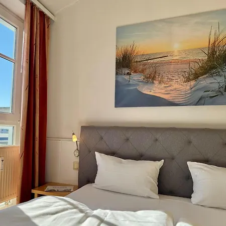 Lejlighed Im 3 Og Mit Balkon In *